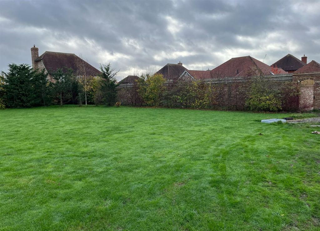 Property photo 3 of 4