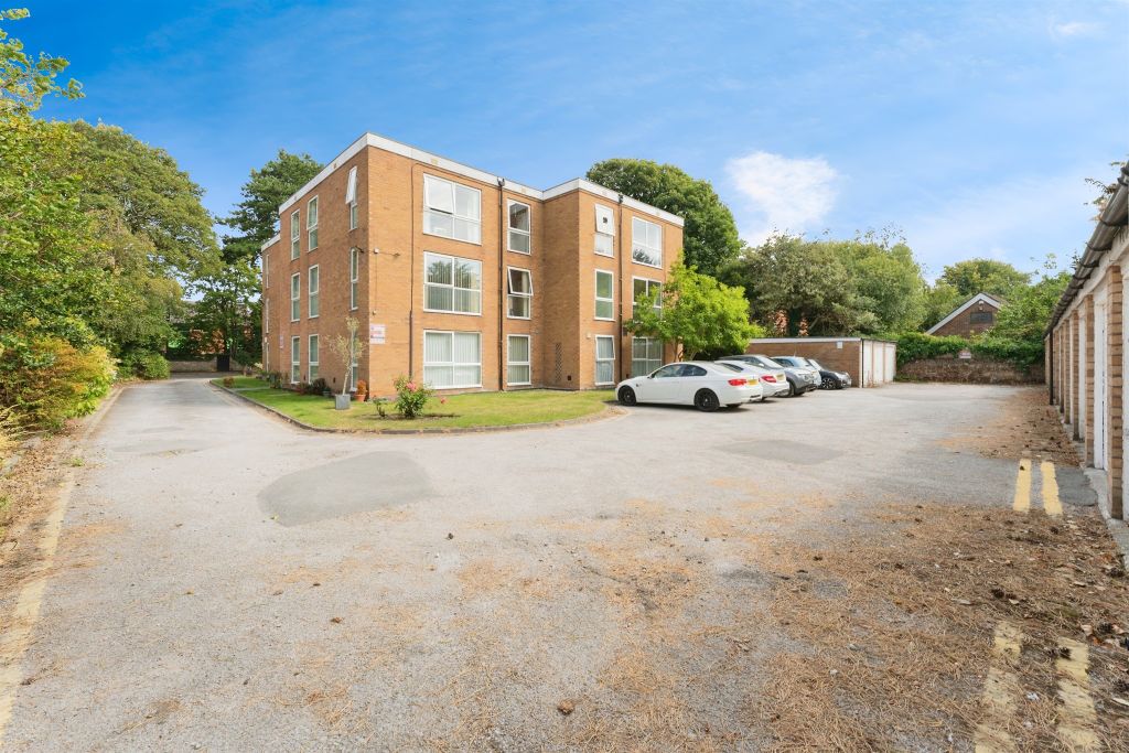 Property photo 2 of 17