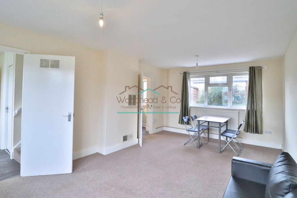 Property photo 3 of 10 Untitled Design(24)