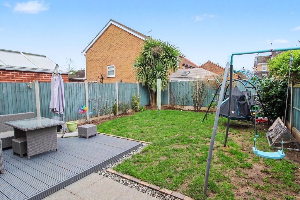 Property photo 2 of 13