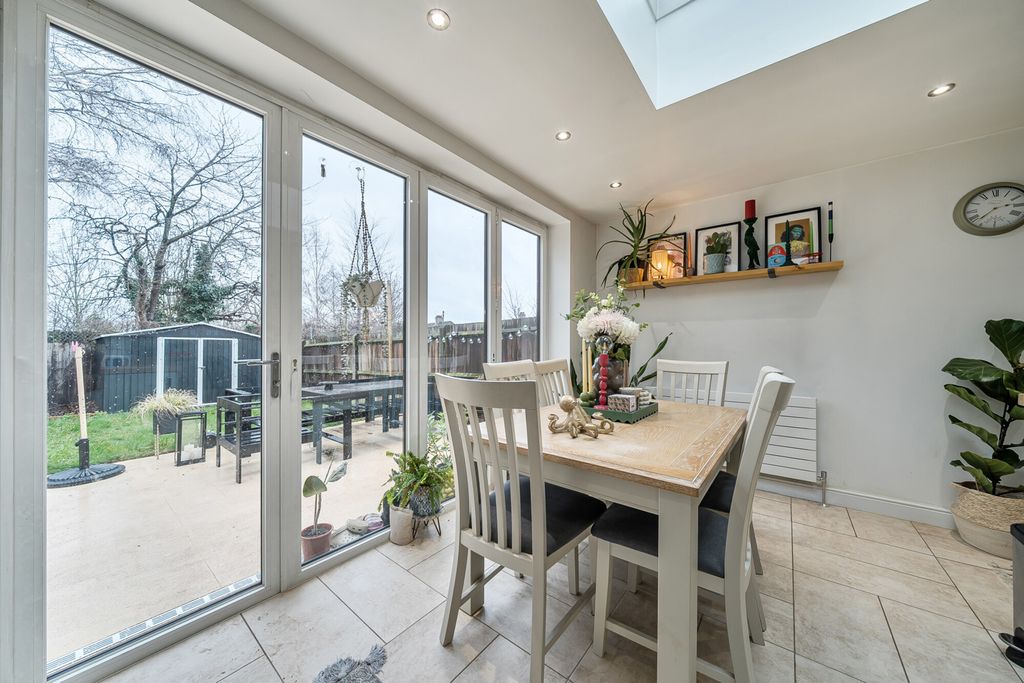 Property photo 3 of 22 Reception