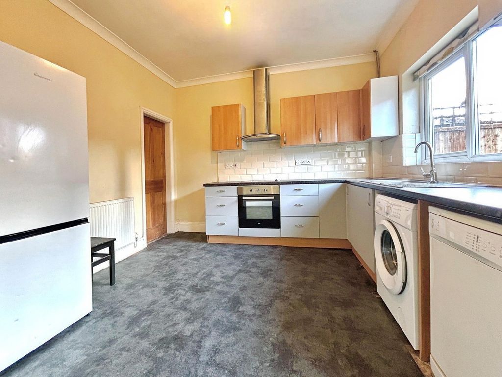 Property photo 3 of 11 Picture 3