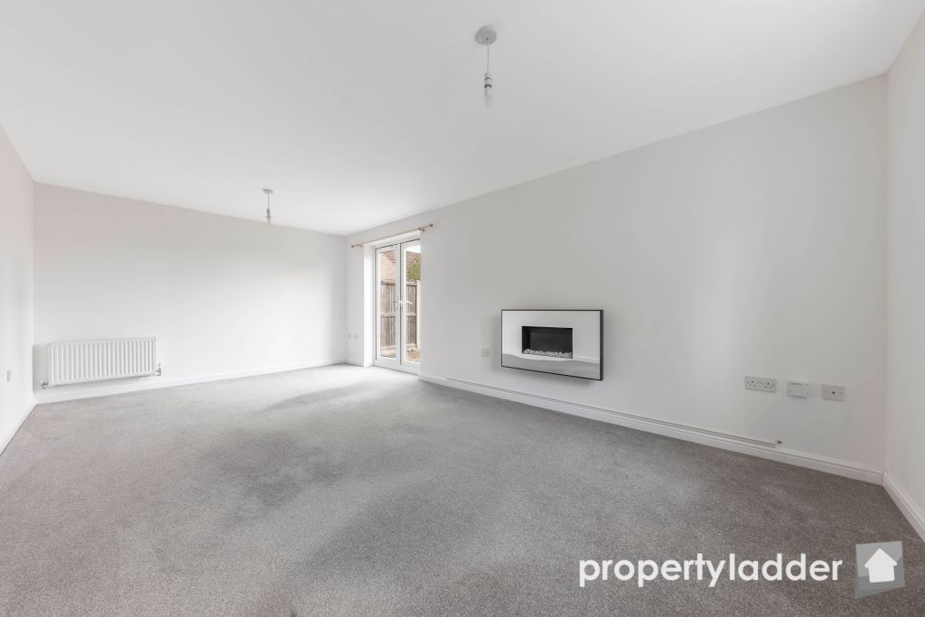 Property photo 3 of 20 Pl