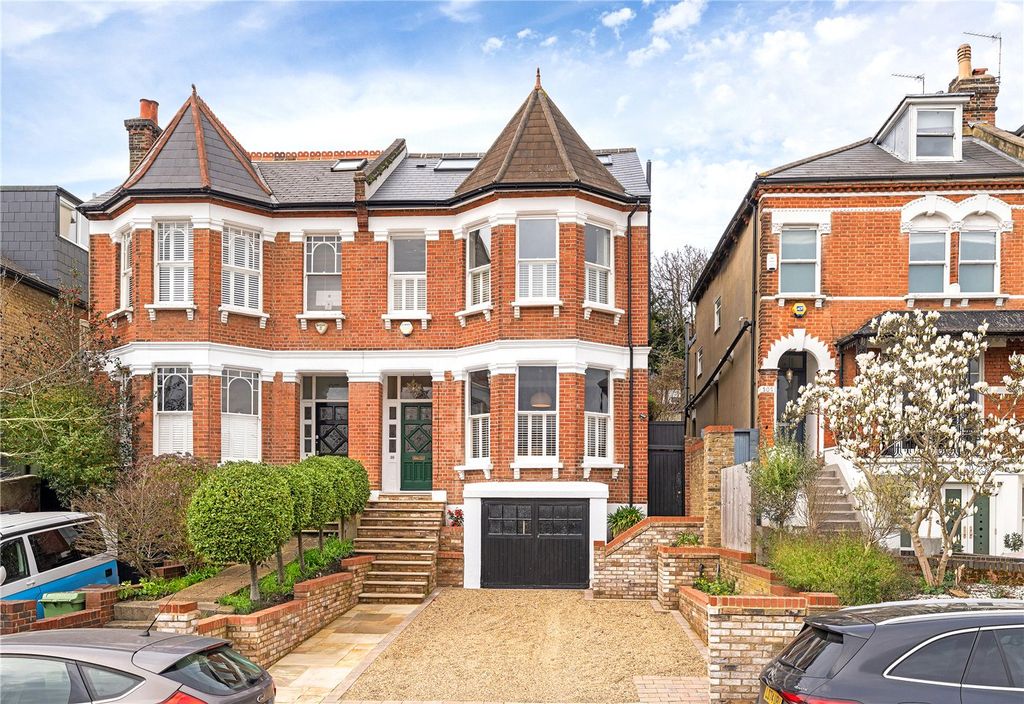 Property photo 1 of 31 External