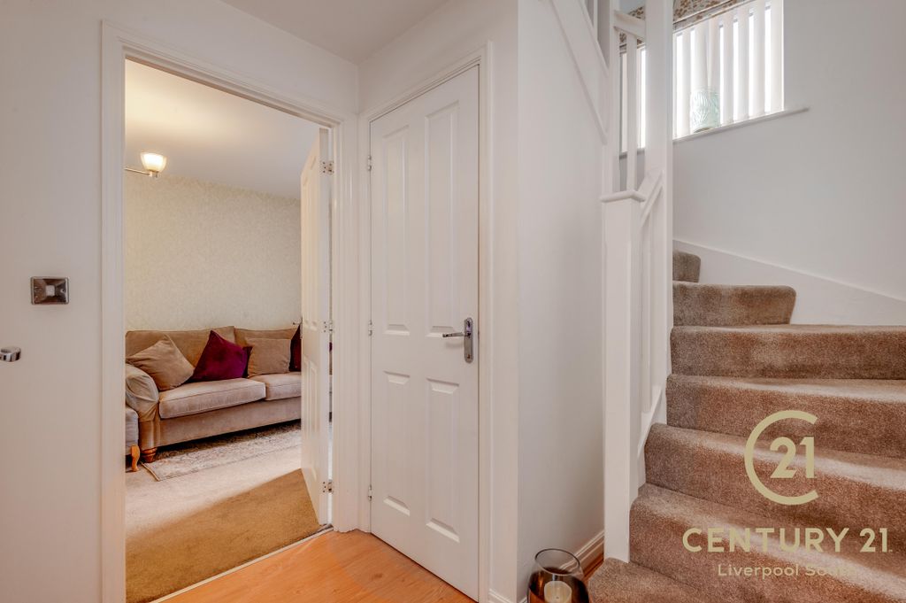 Property photo 2 of 22