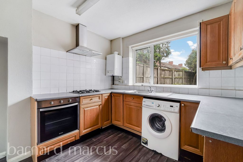 Property photo 2 of 8 Image