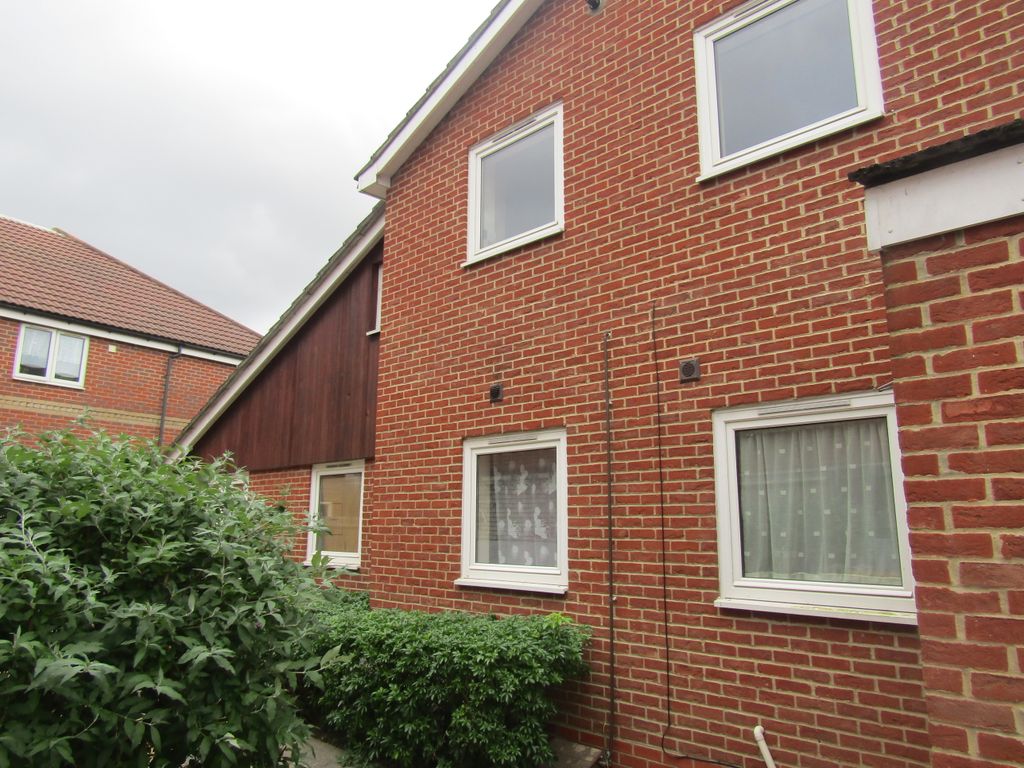 Property photo 1 of 5