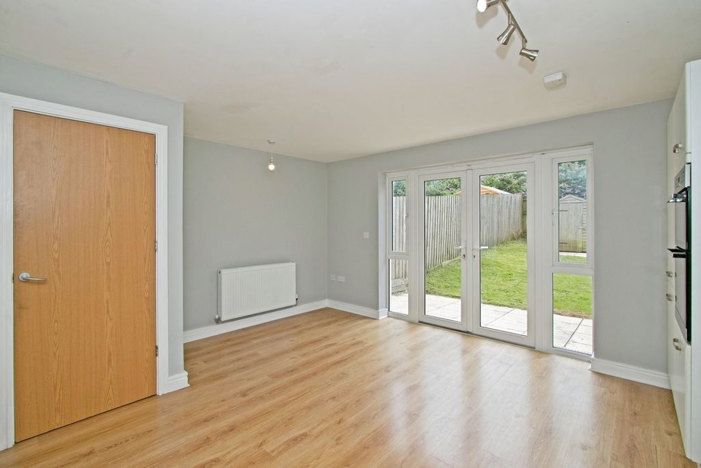 Property photo 2 of 17 Photo