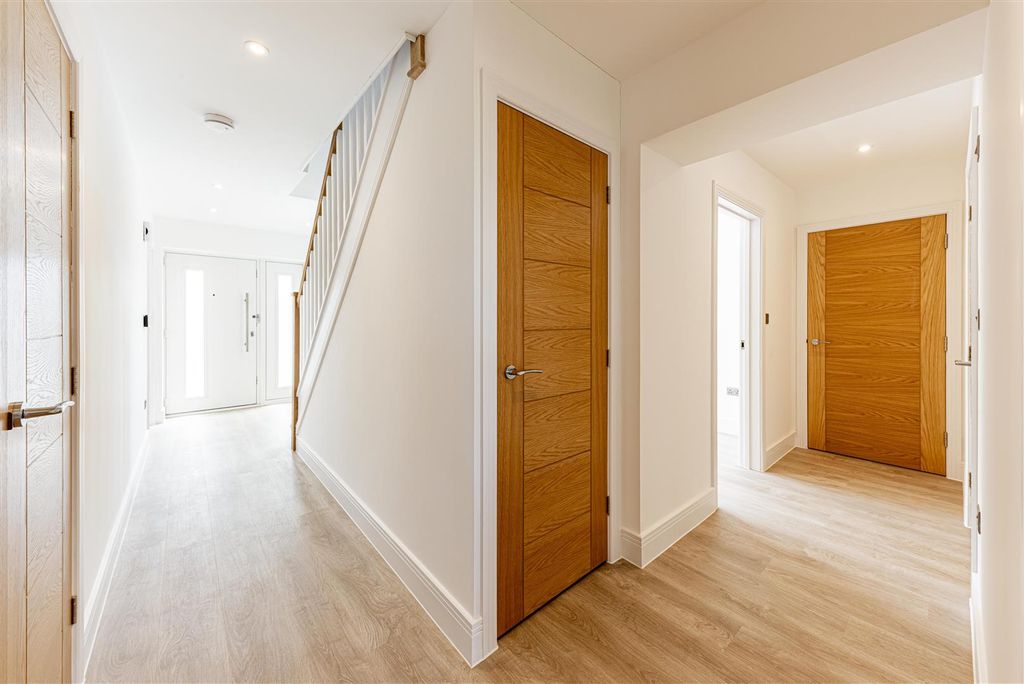 Property photo 3 of 38 L J Imaging-24.Jpg