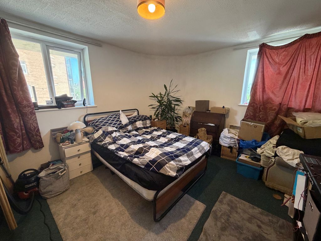 Property photo 3 of 8