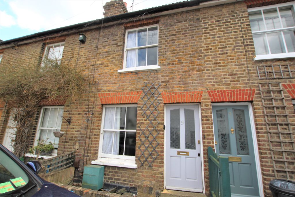 Property photo 1 of 12 1. Front .Jpg