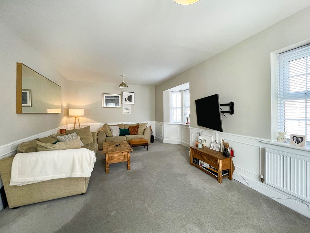 Property photo 3 of 17 26