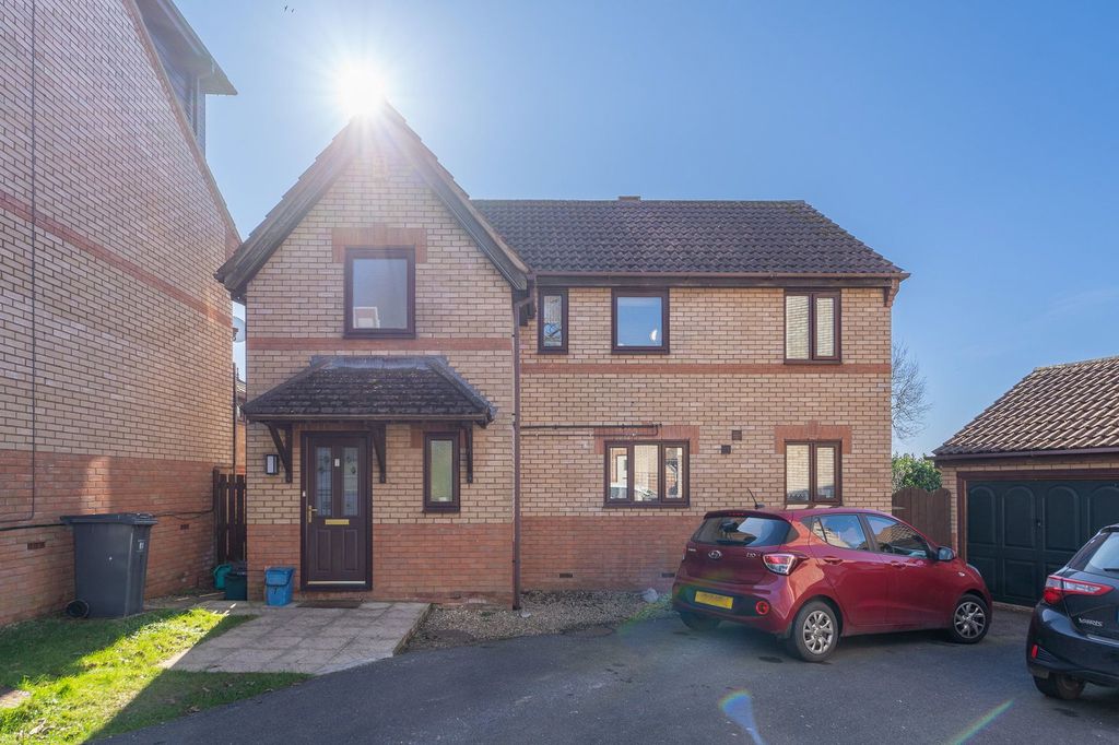 Property photo 1 of 25