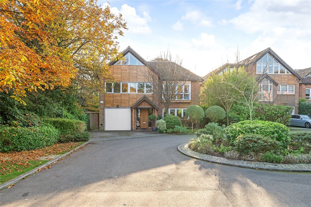 Property photo 2 of 33 Picture No. 57