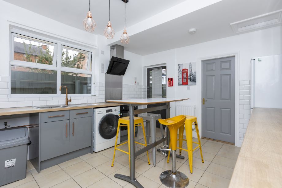 Property photo 1 of 18 448Ps-Compressed-23