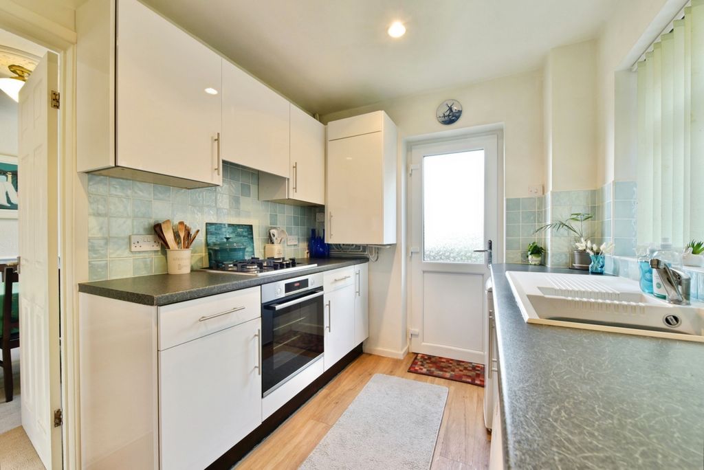 Property photo 2 of 17 Pbox-Img.Jpg