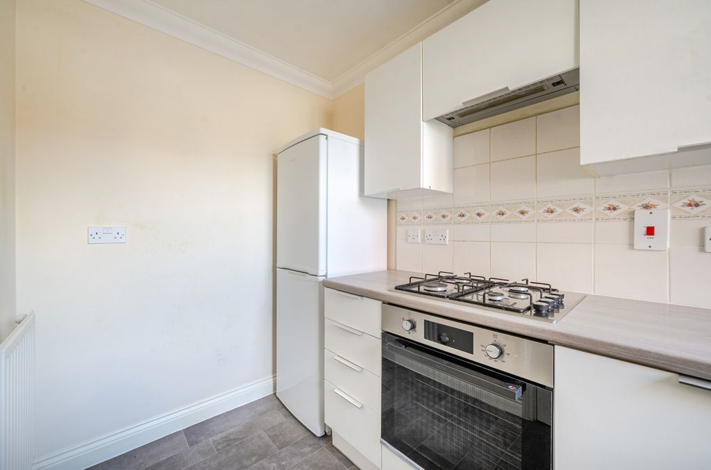 Property photo 3 of 15 1344415-20-68Aed9...