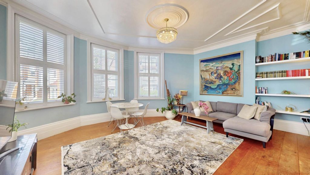 Property photo 1 of 11