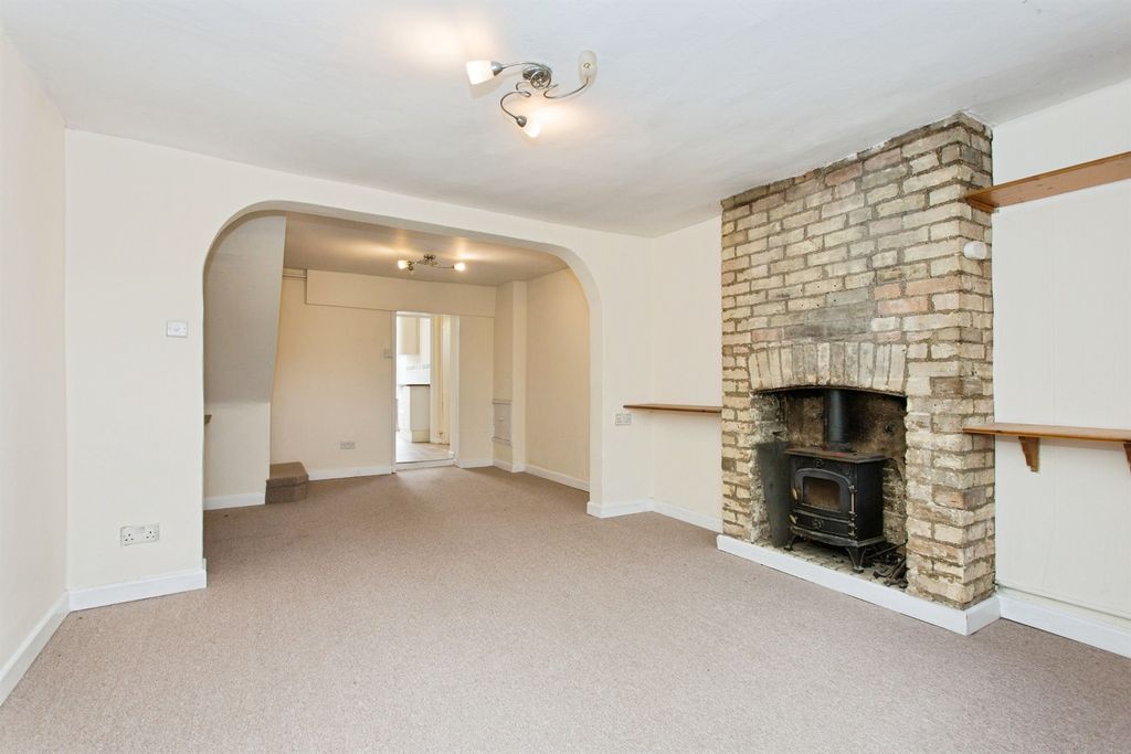Property photo 3 of 16