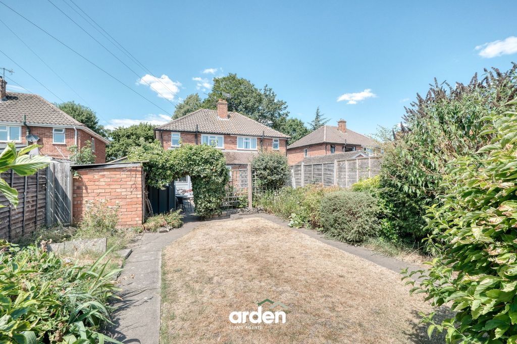 Property photo 2 of 11