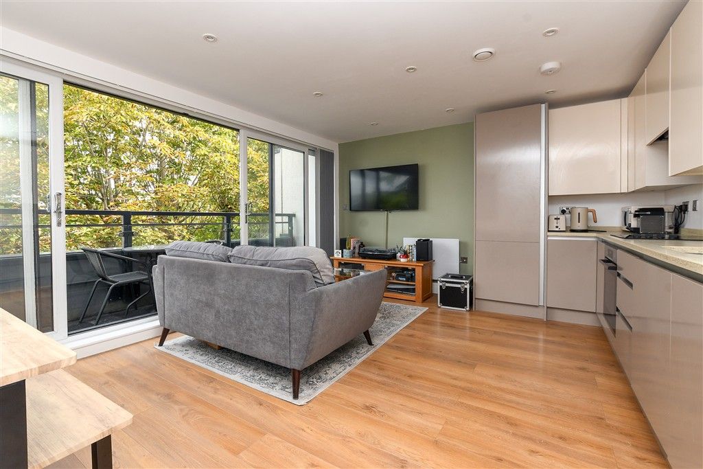 Property photo 3 of 8 Lounge Kitchen/Diner