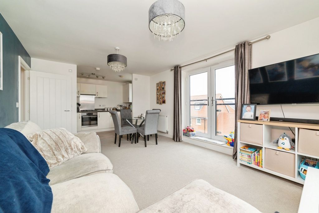 Property photo 3 of 12 Pbox-Img.Jpg