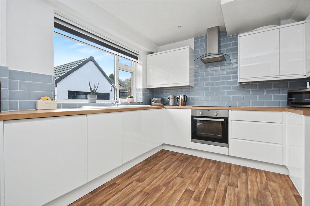 Property photo 3 of 16 Picture No. 09