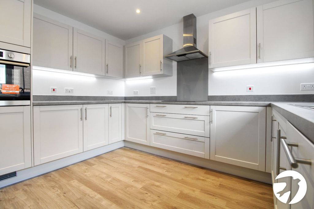 Property photo 3 of 10 Picture No. 08