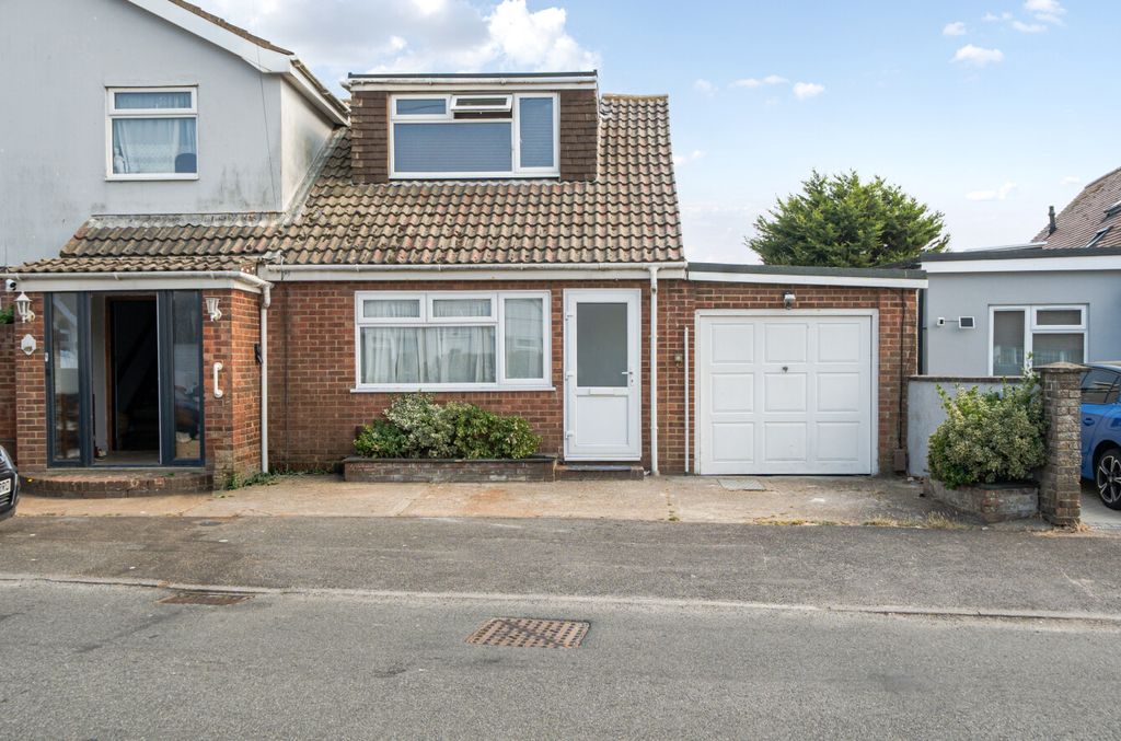 Property photo 1 of 10 External