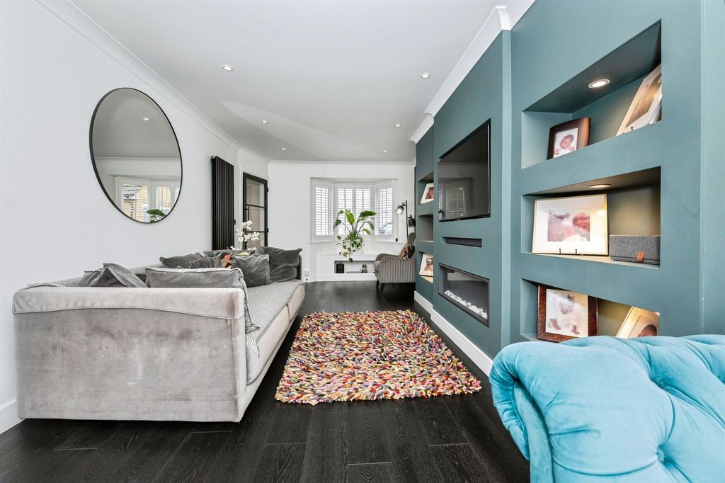 Additional image 5 of 4 bed detached house for saleHodges Close, Chafford Hundred, Grays RM16