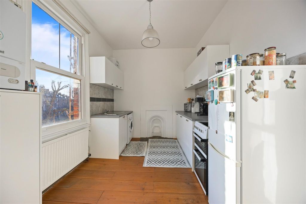 Property photo 2 of 6