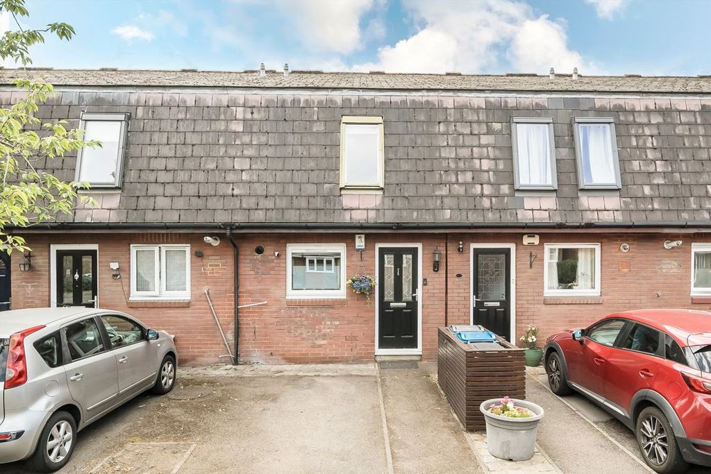 Property photo 1 of 6