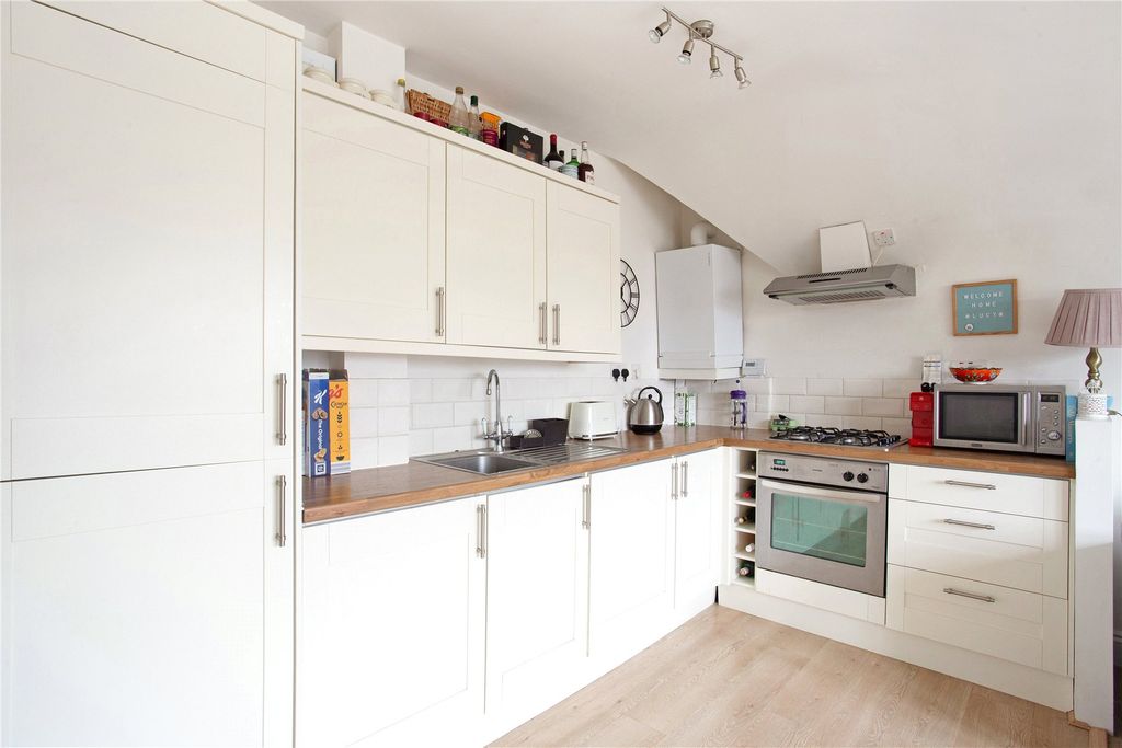 Property photo 3 of 9 Picture No. 04