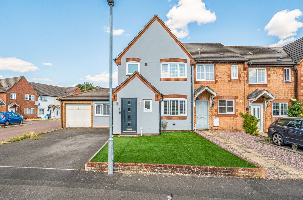 Property photo 1 of 12 14996592