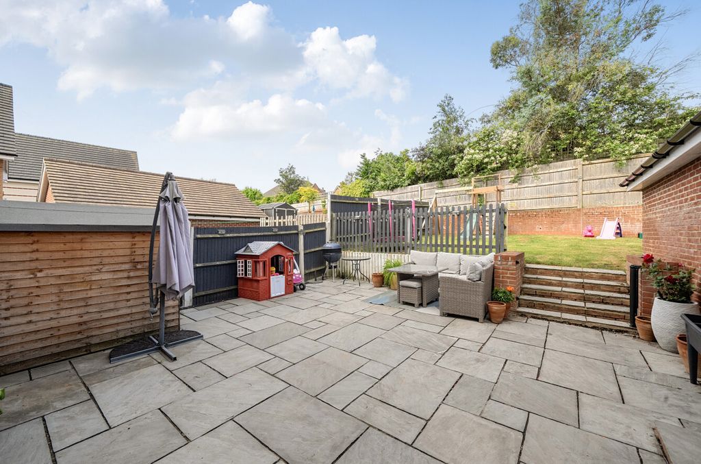 Property photo 2 of 24 1471869-21-6A22A9...