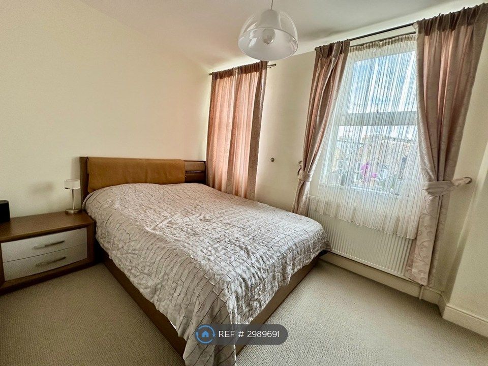 Property photo 3 of 7
