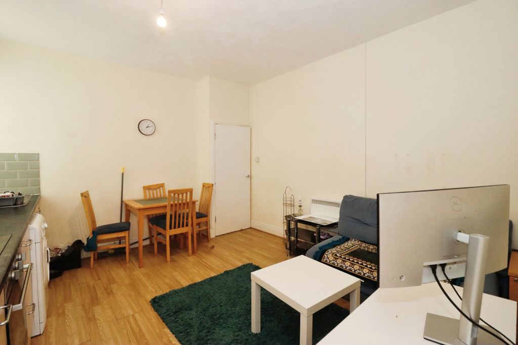 Property photo 3 of 13 Photography