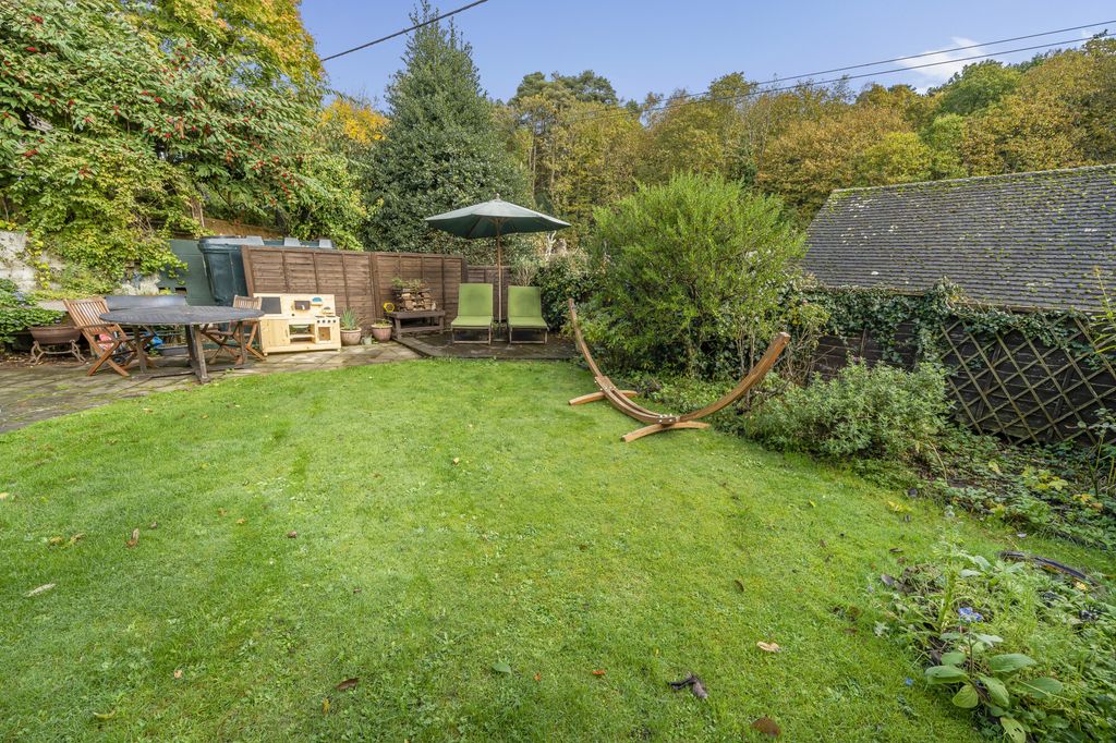 Property photo 2 of 9 2