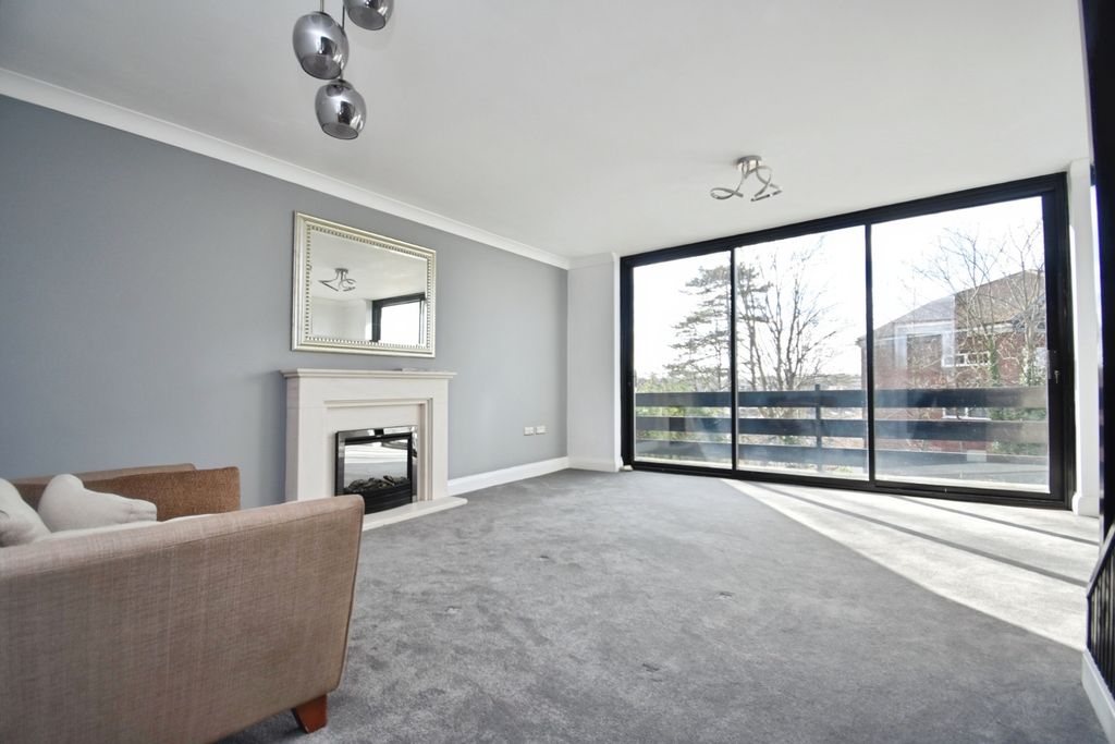 Property photo 2 of 16 93De8462-Dsc_0261