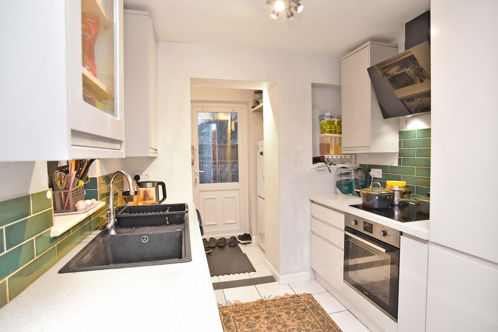 Property photo 3 of 13