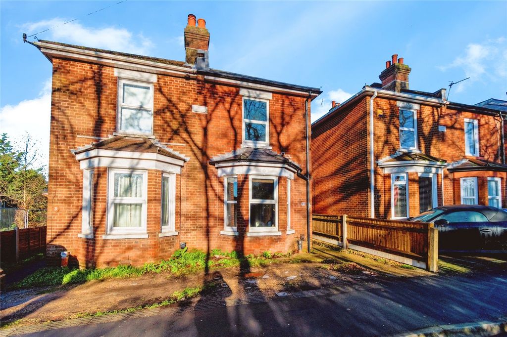 Property photo 1 of 21 Picture No. 04