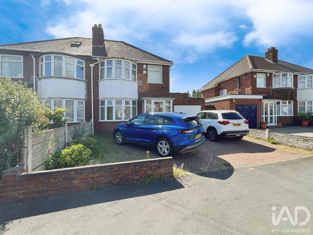 Property photo 1 of 28