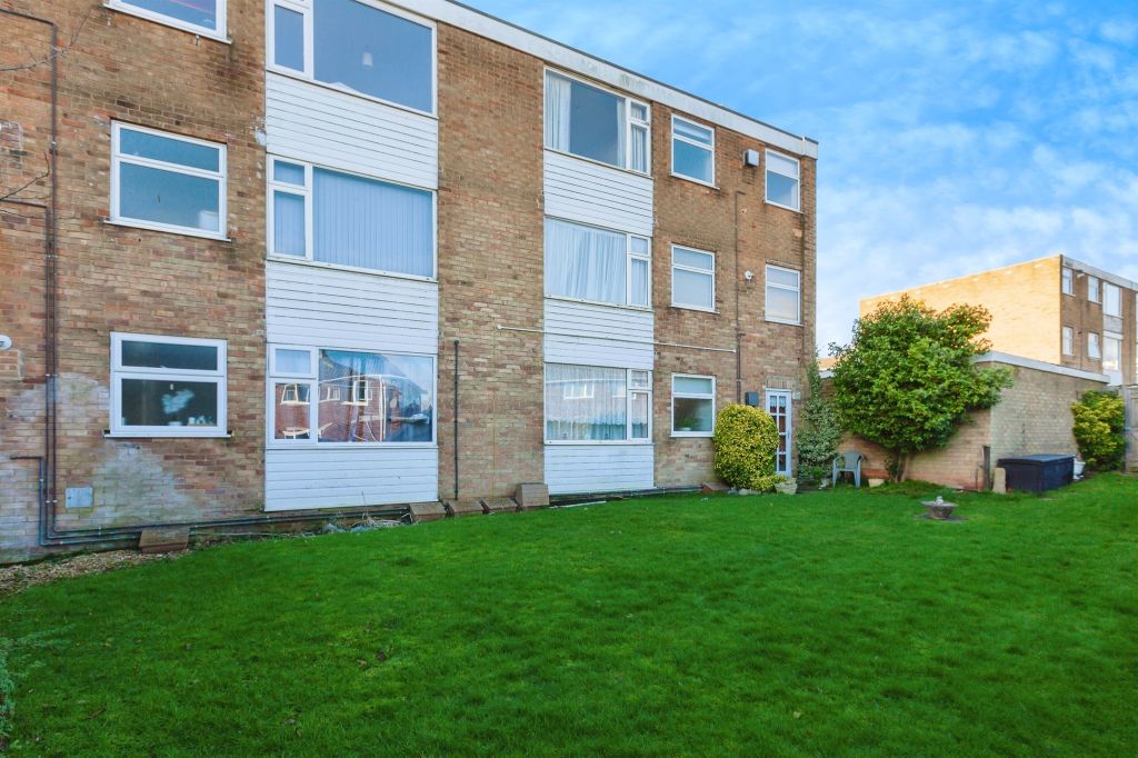 Property photo 1 of 14