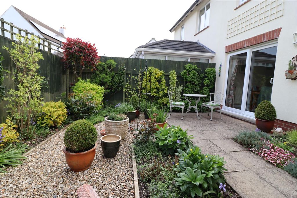 Property photo 2 of 12 Img_4947.Jpg