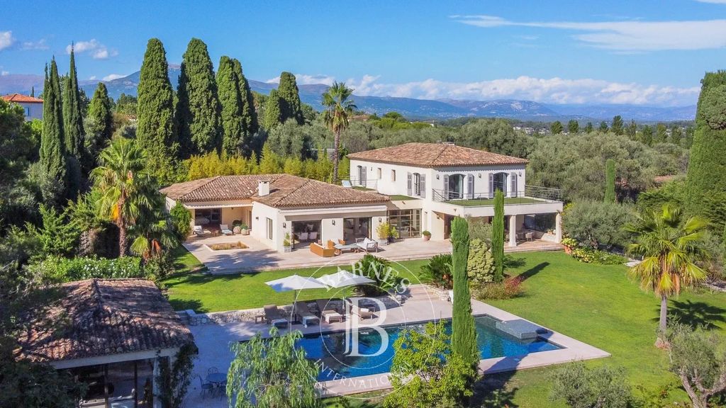 Property photo 1 of 34