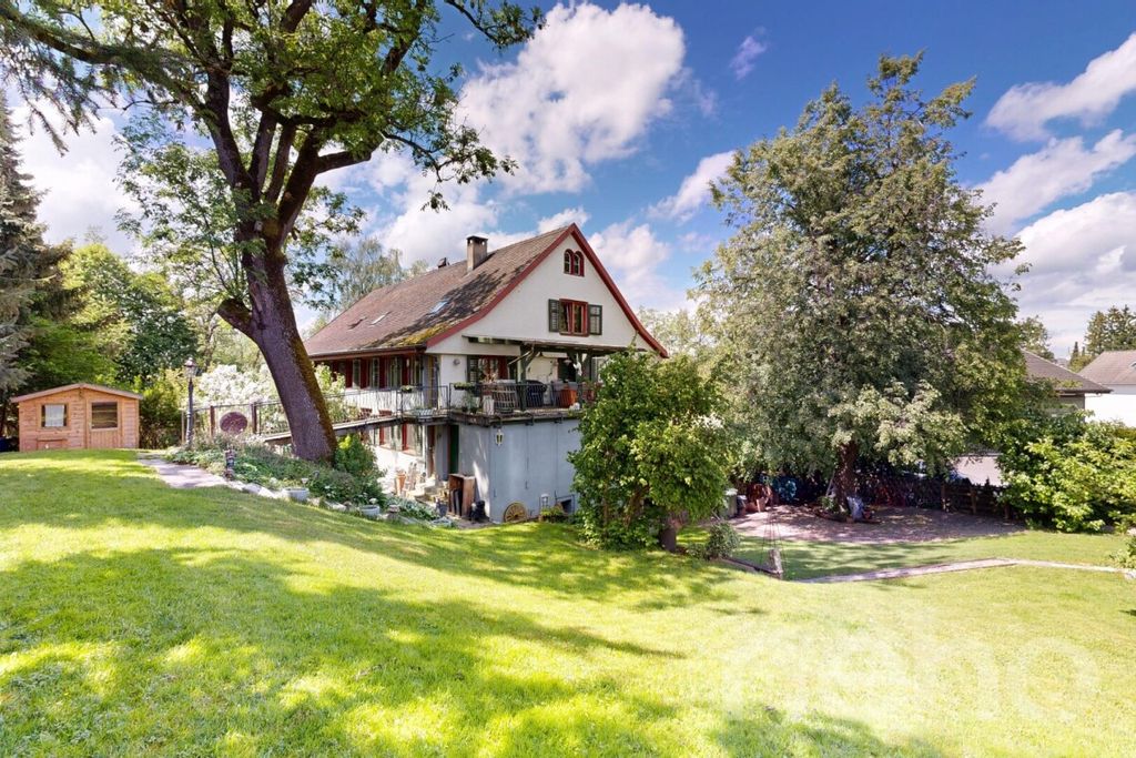 Property photo 1 of 3