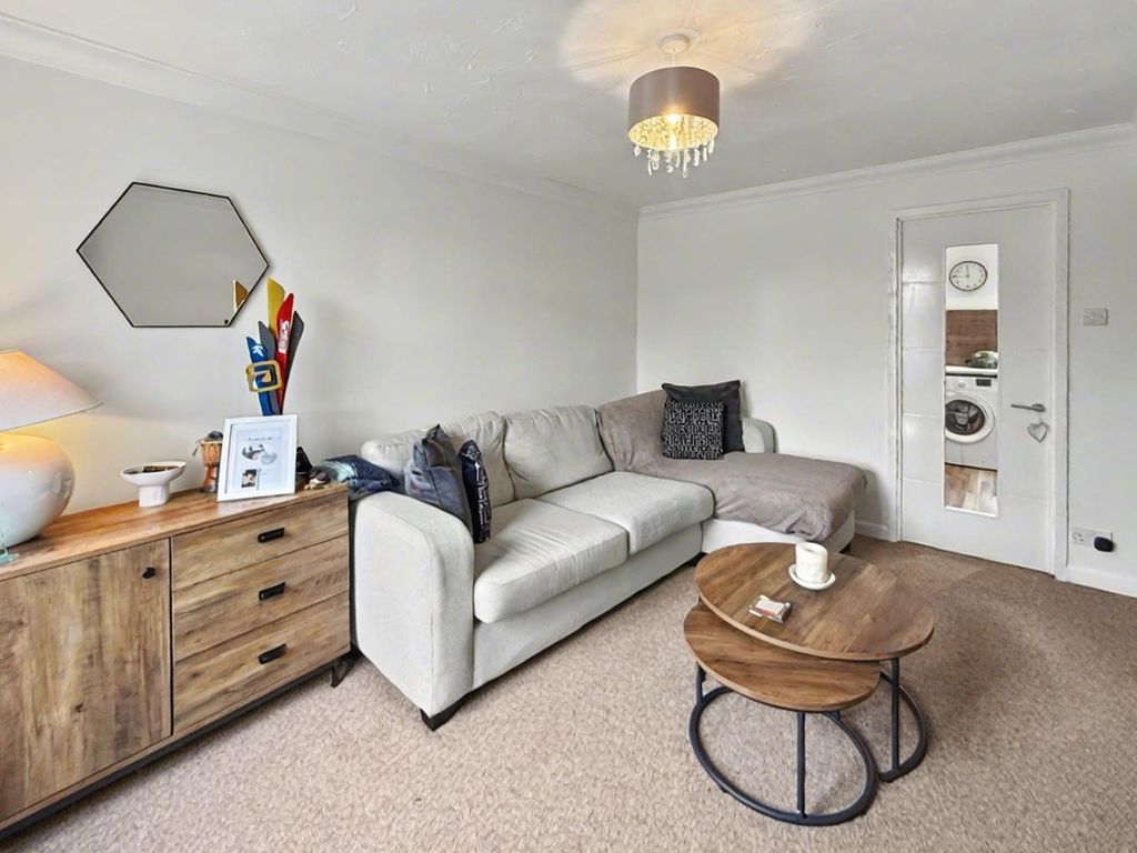 Property photo 3 of 22 4840524