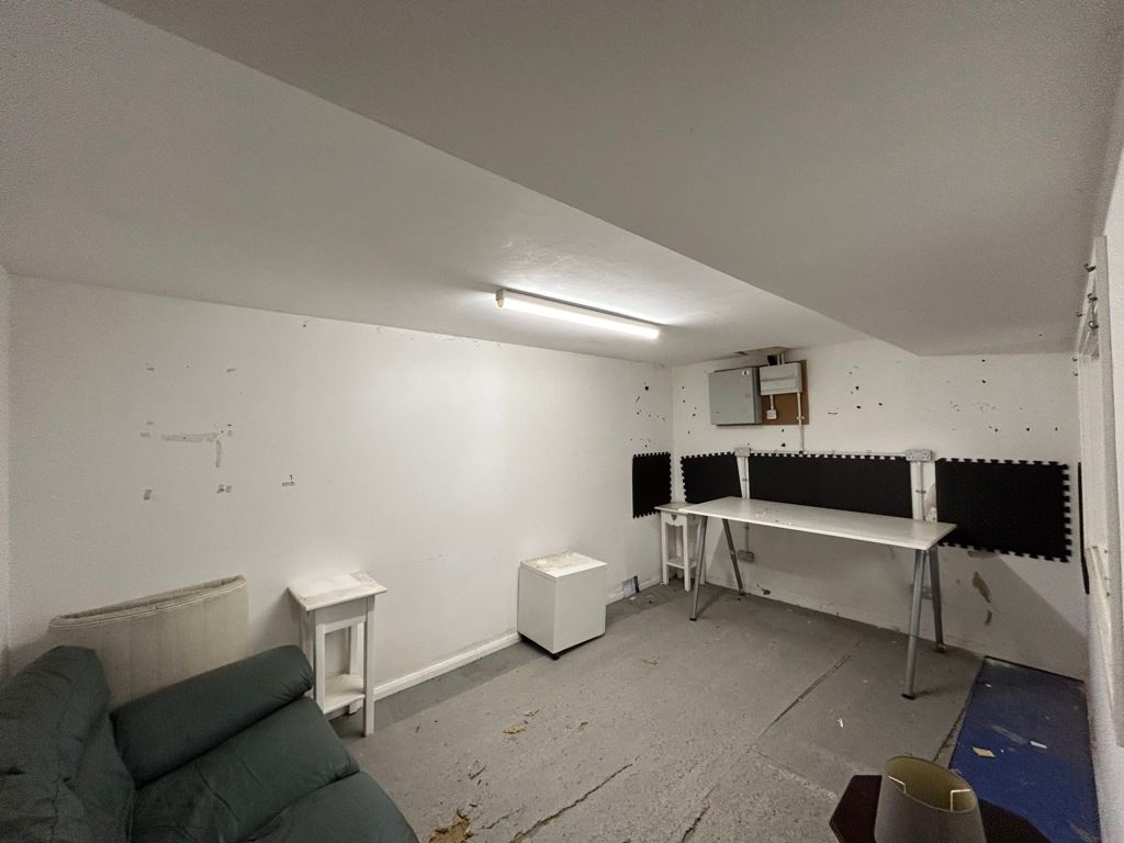 Property photo 2 of 2 Photo 2