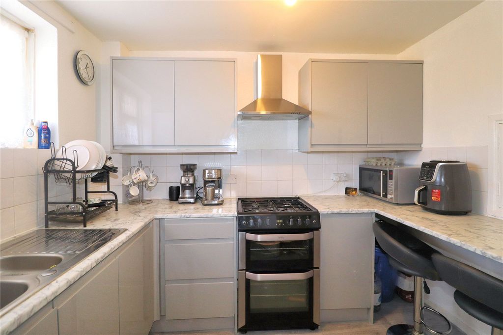 Property photo 2 of 9 Picture No. 09