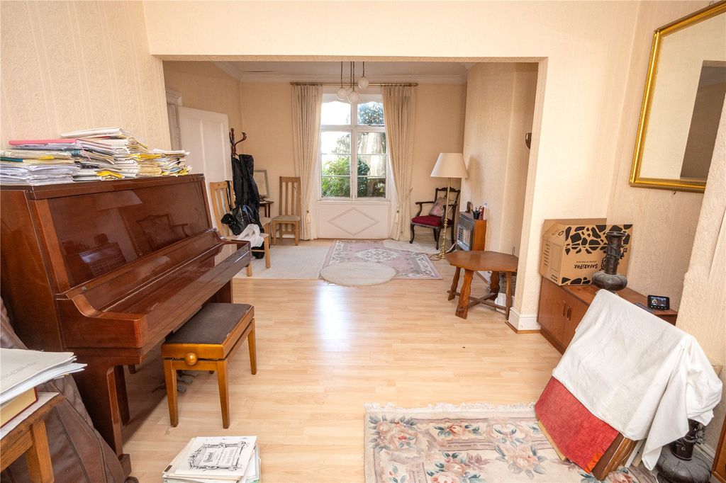 Property photo 3 of 20 Picture No. 13